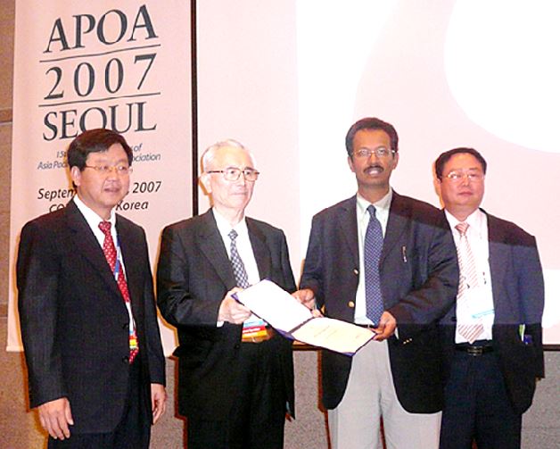 Asia Pacific Orthopaedic Association - Spine Award, 2007